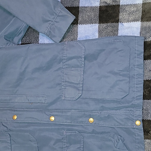 Vintage. Made in USA. Woolrich The Woman. Full-zip w/snap buttons. Medium - Picture 6 of 15